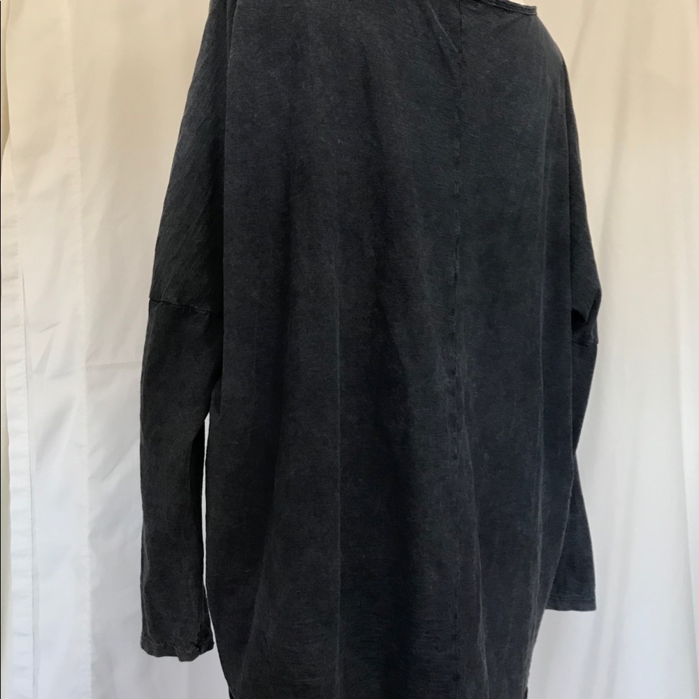 Sweater - Picture 5 of 6